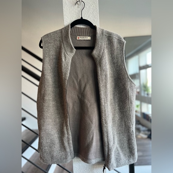 Men’s Red Maple Vest size M grey alpaca - Picture 5 of 5